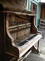 oude piano